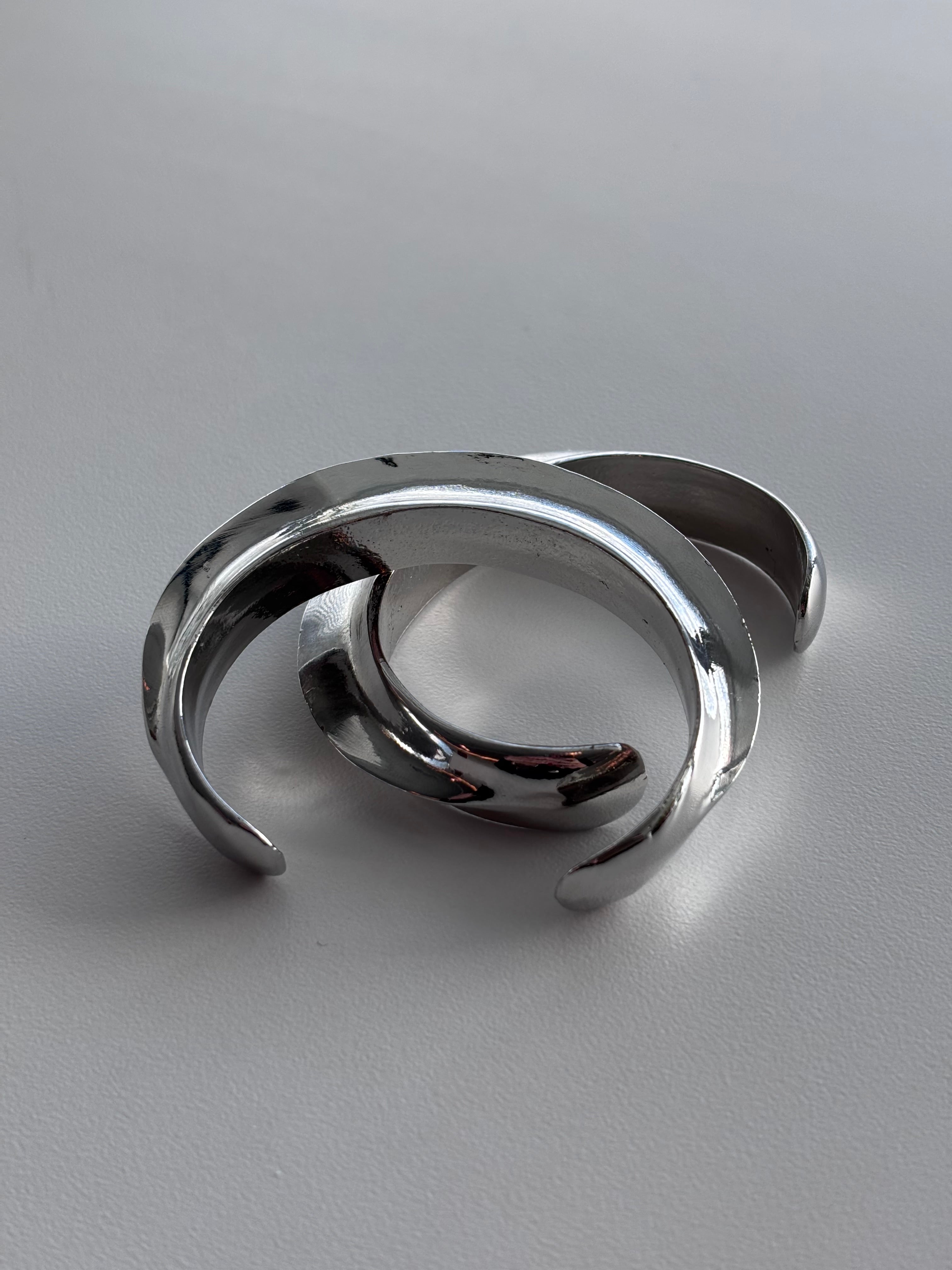 Narrow Sculptured Cuff