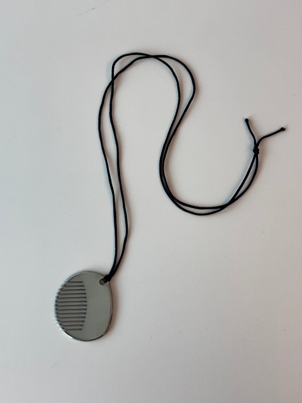 Comb Pendant Necklace