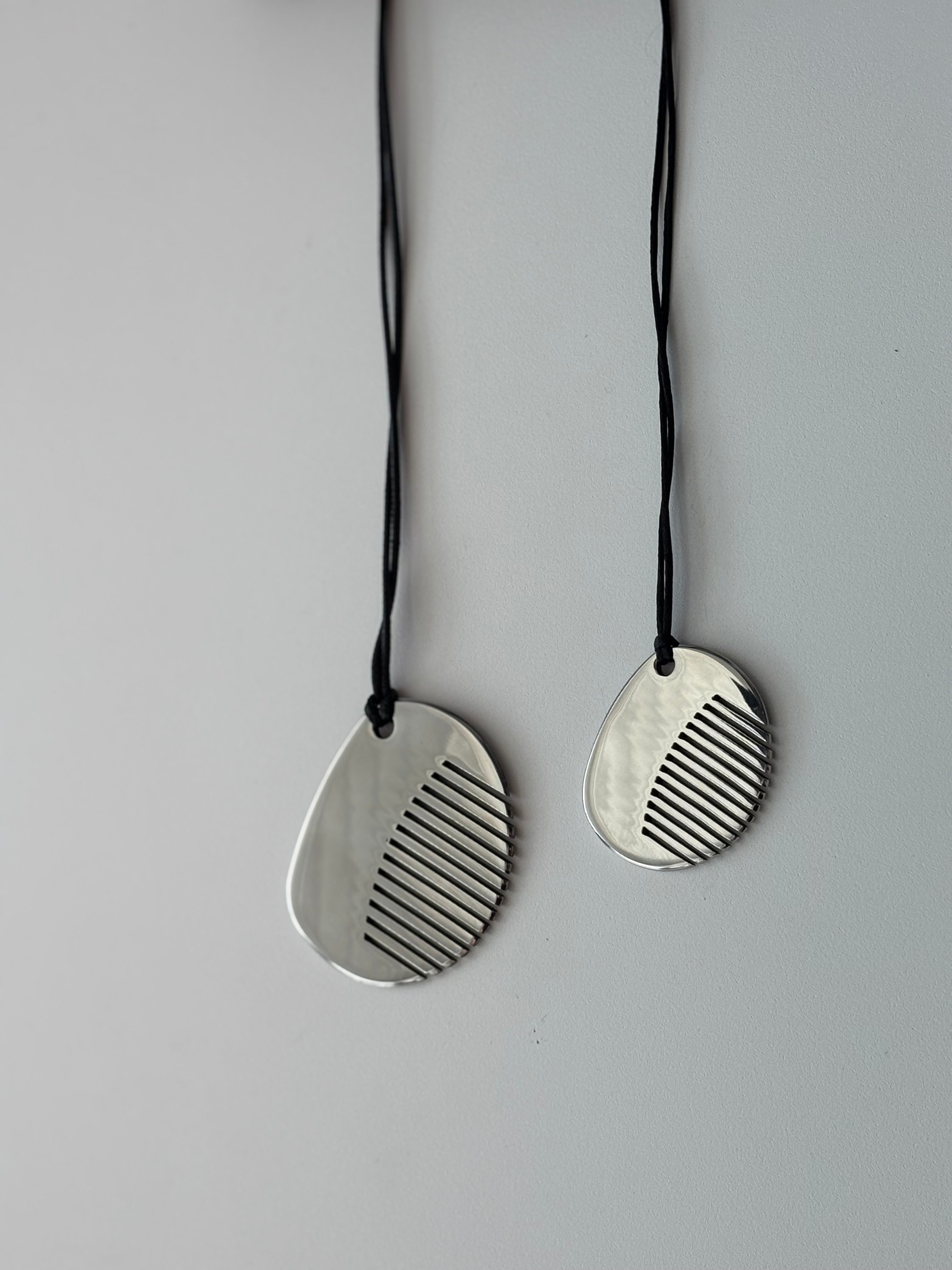 Comb Pendant Necklace