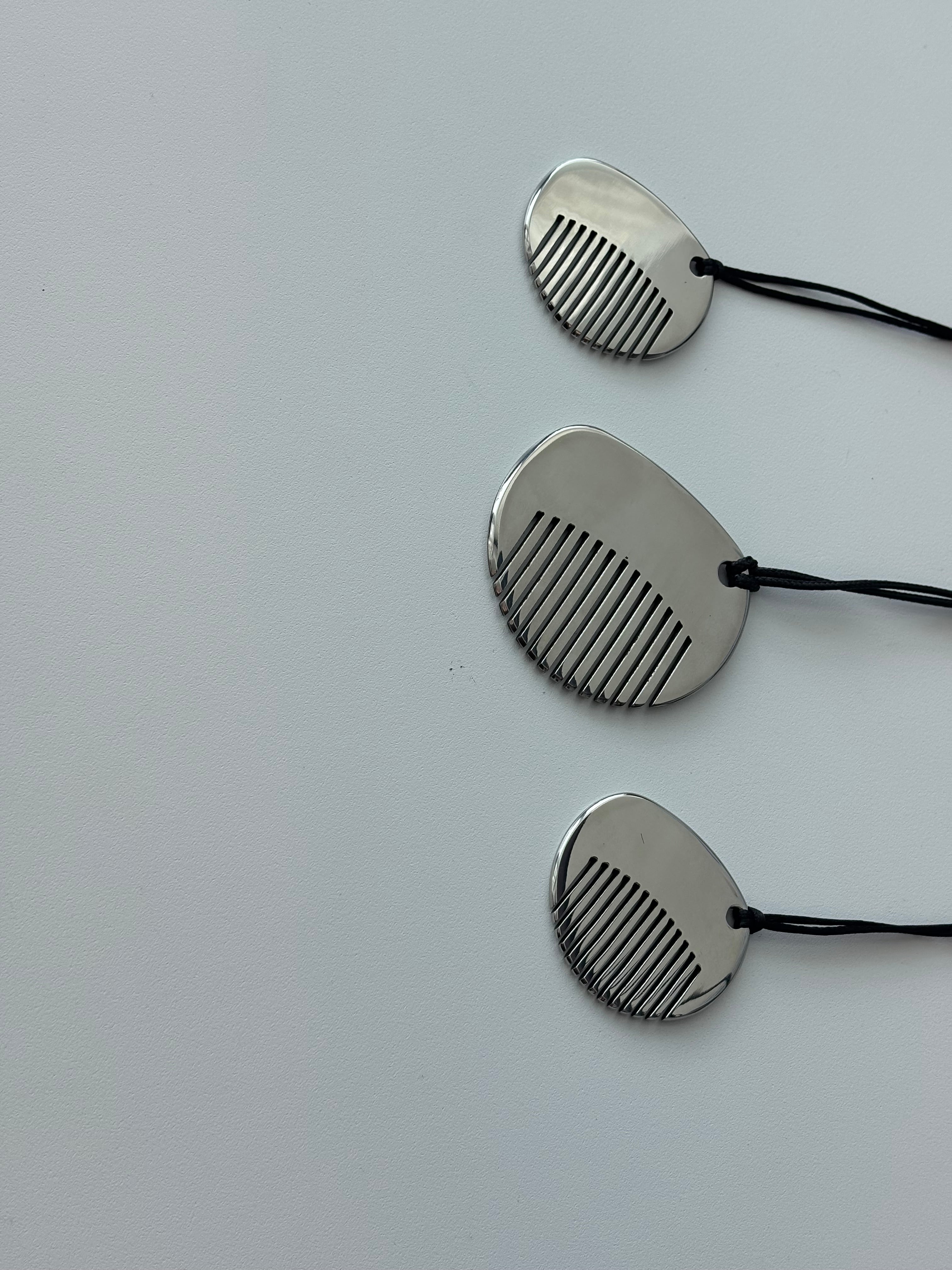 Comb Pendant Necklace