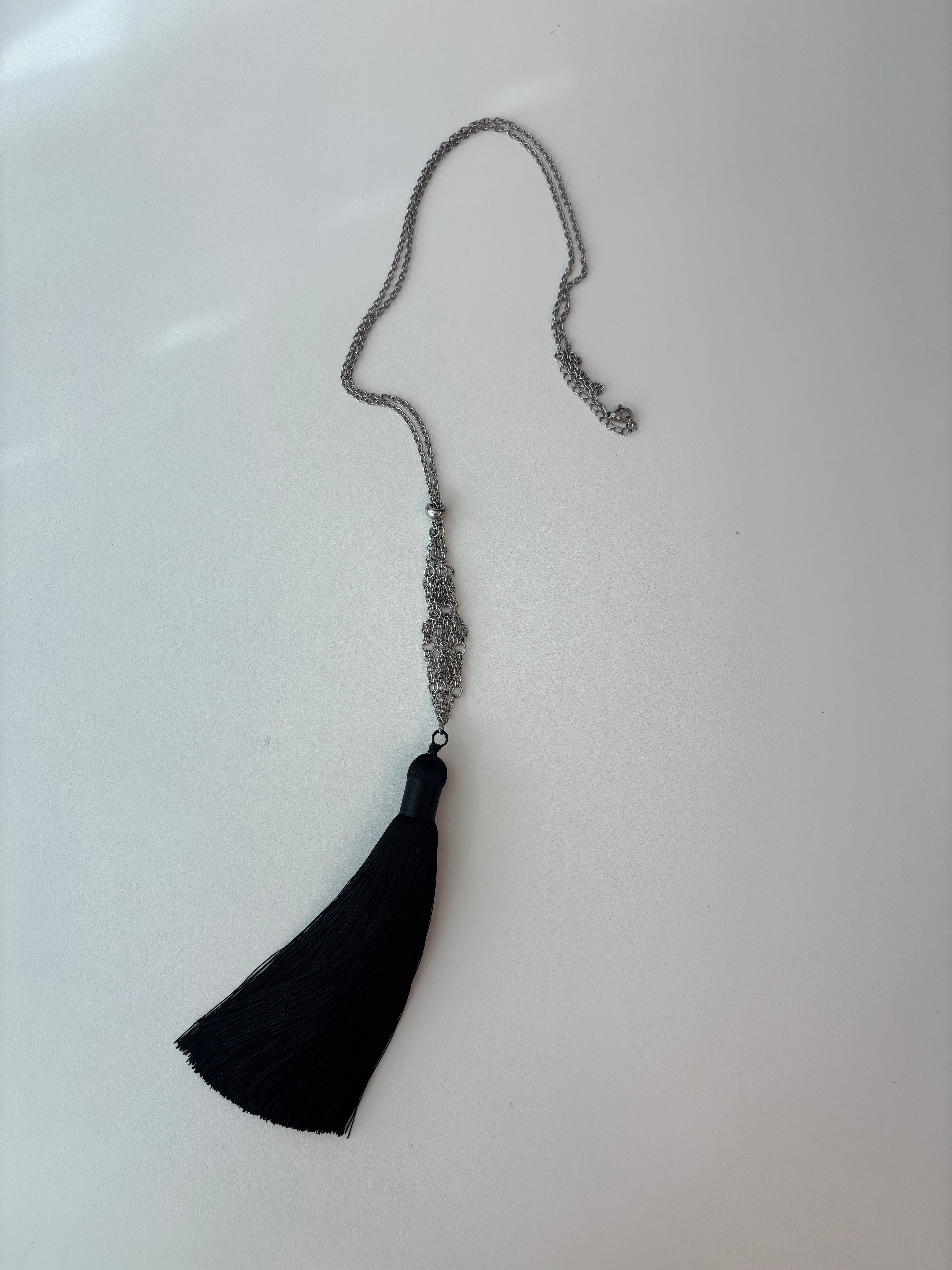 Mesh Net Long Tassel Necklace