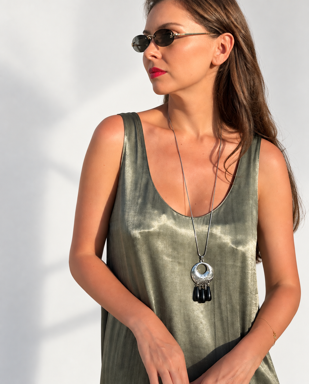 Three Teardrops Pendant Necklace